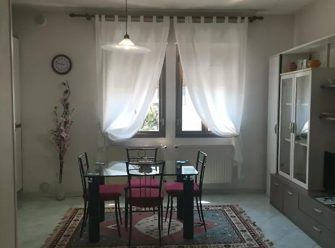 Zsuzsa Lak *