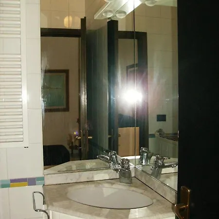 Zsuzsa Lak Apartment *