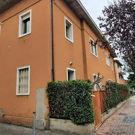 Zsuzsa Lak Apartment Mestre