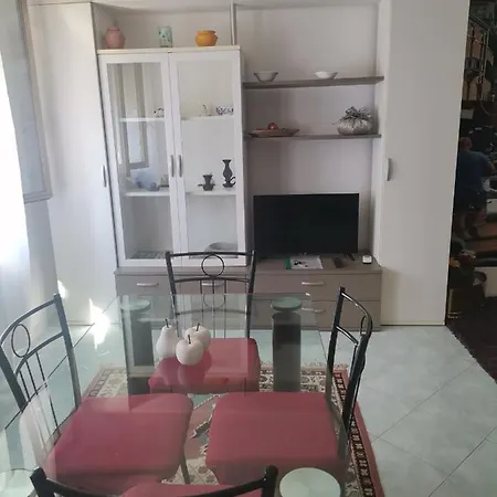 Zsuzsa Lak Apartment *